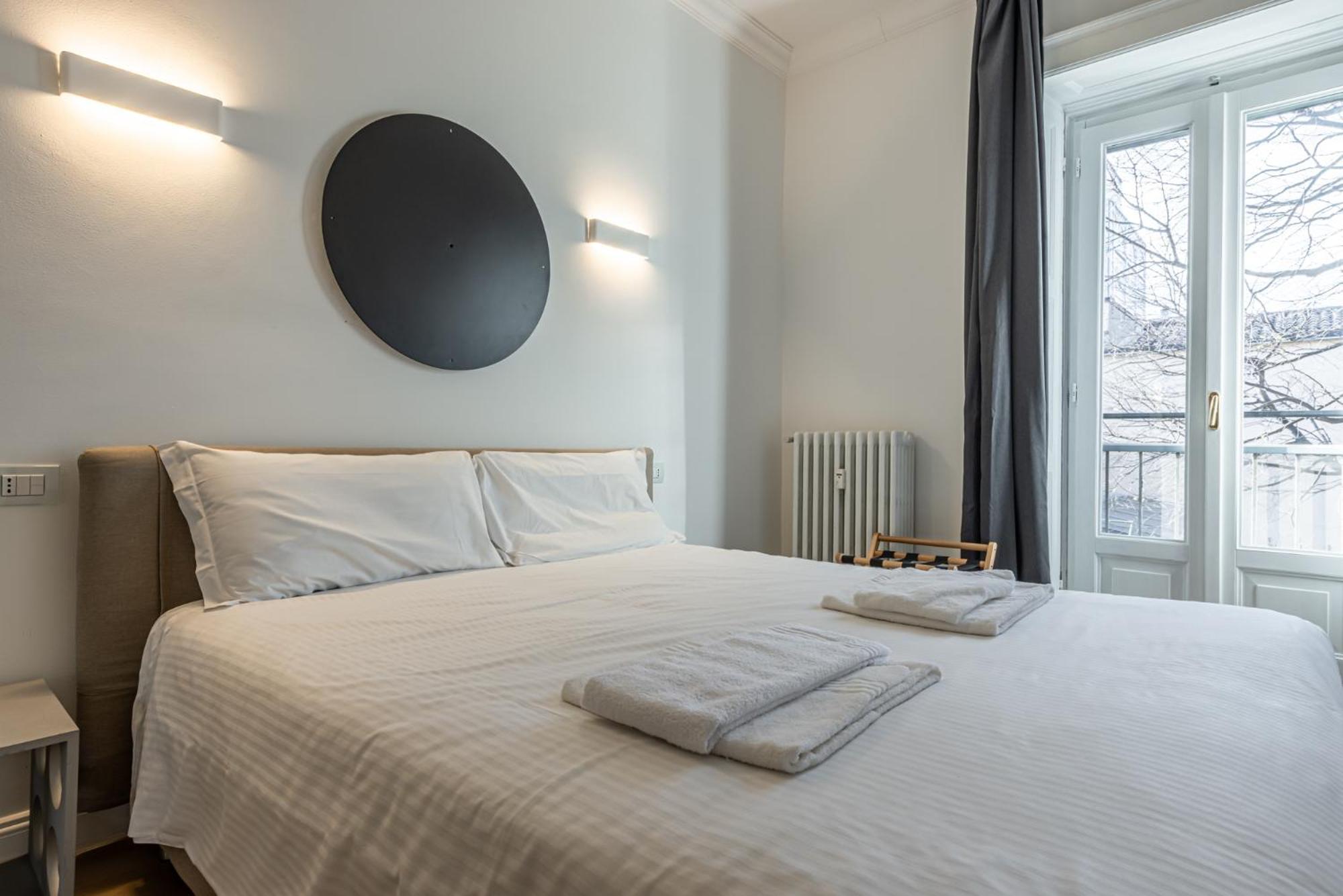 Sant'Andrea Charme Apartments มิลาน ภายนอก รูปภาพ