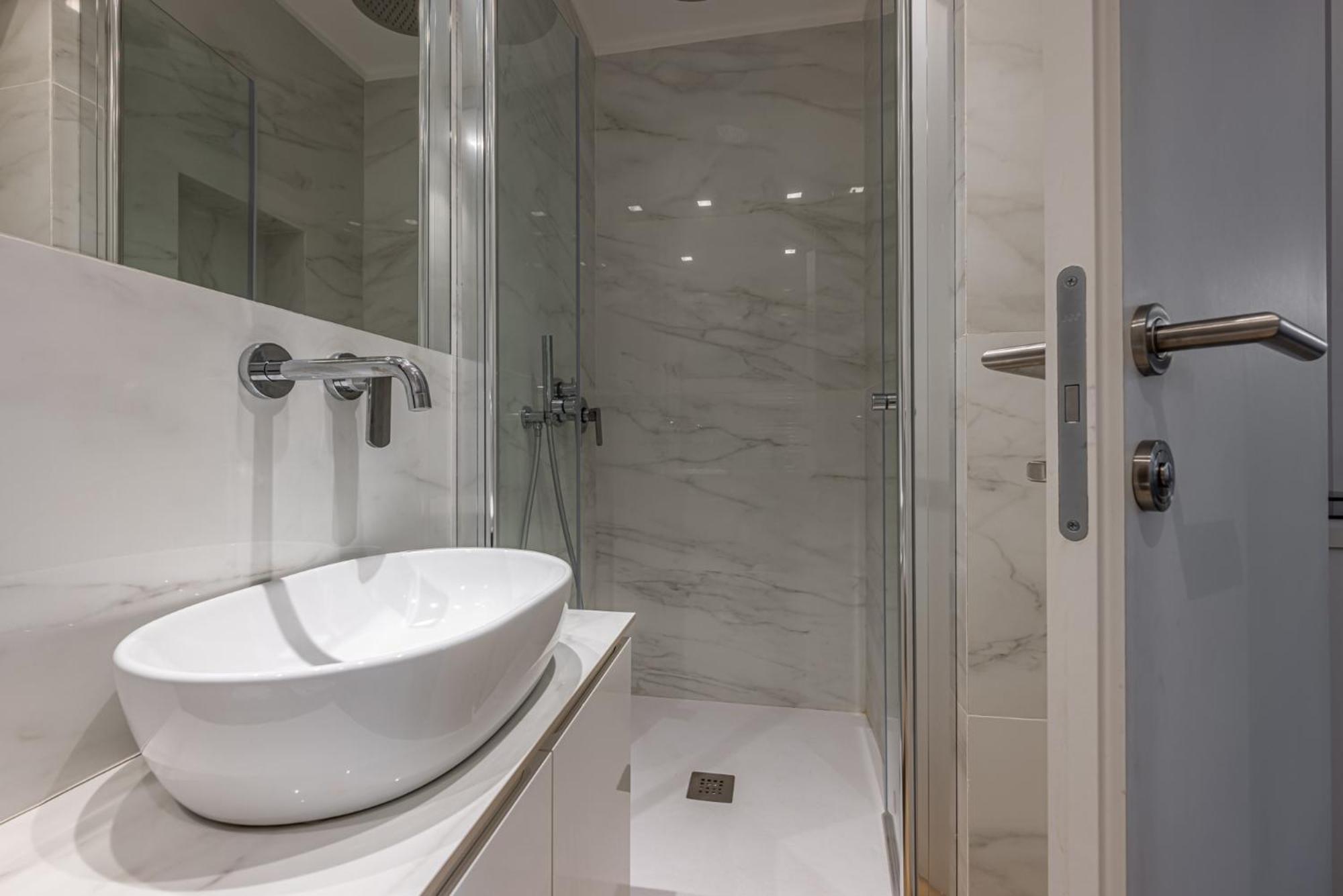 Sant'Andrea Charme Apartments มิลาน ภายนอก รูปภาพ