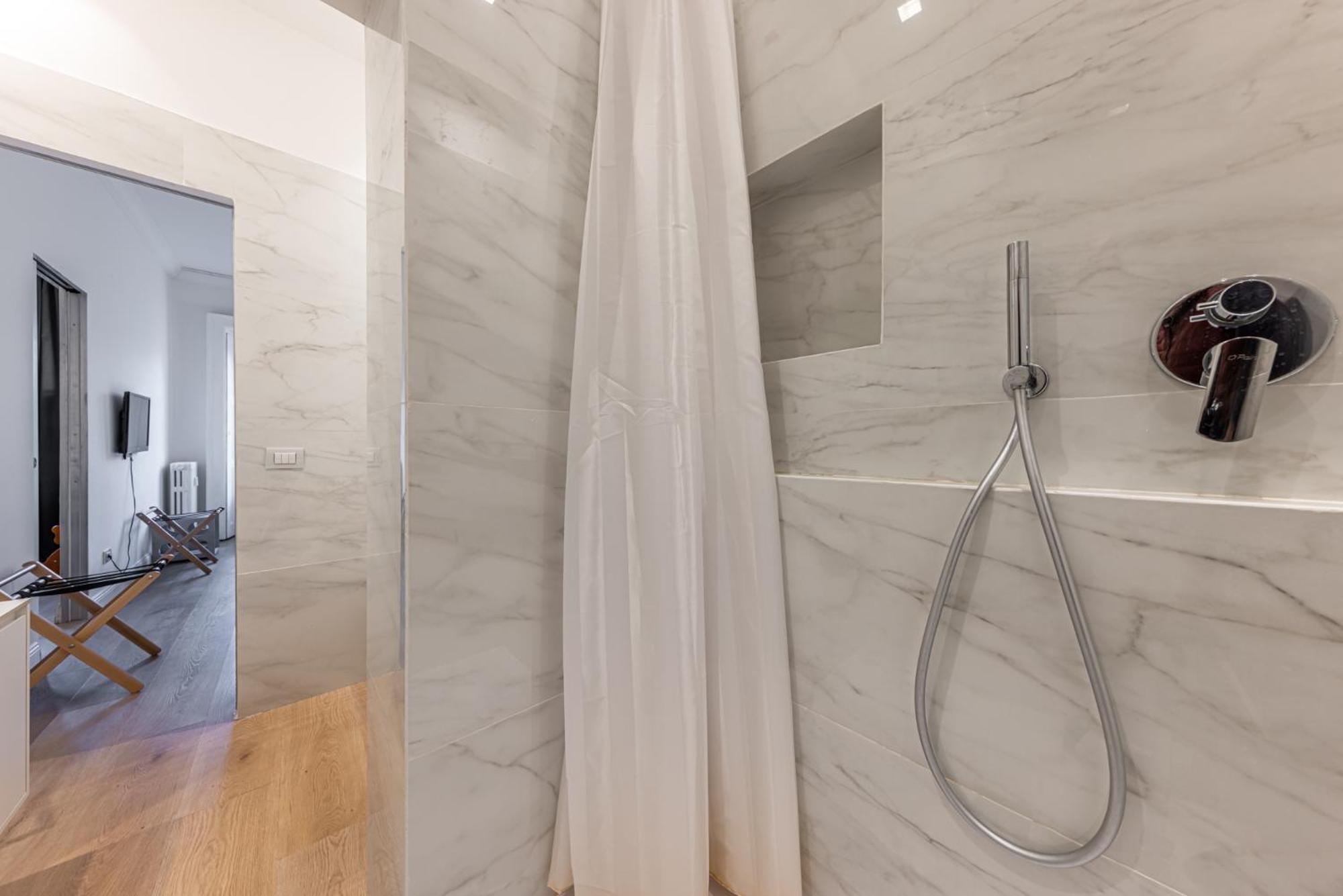 Sant'Andrea Charme Apartments มิลาน ภายนอก รูปภาพ