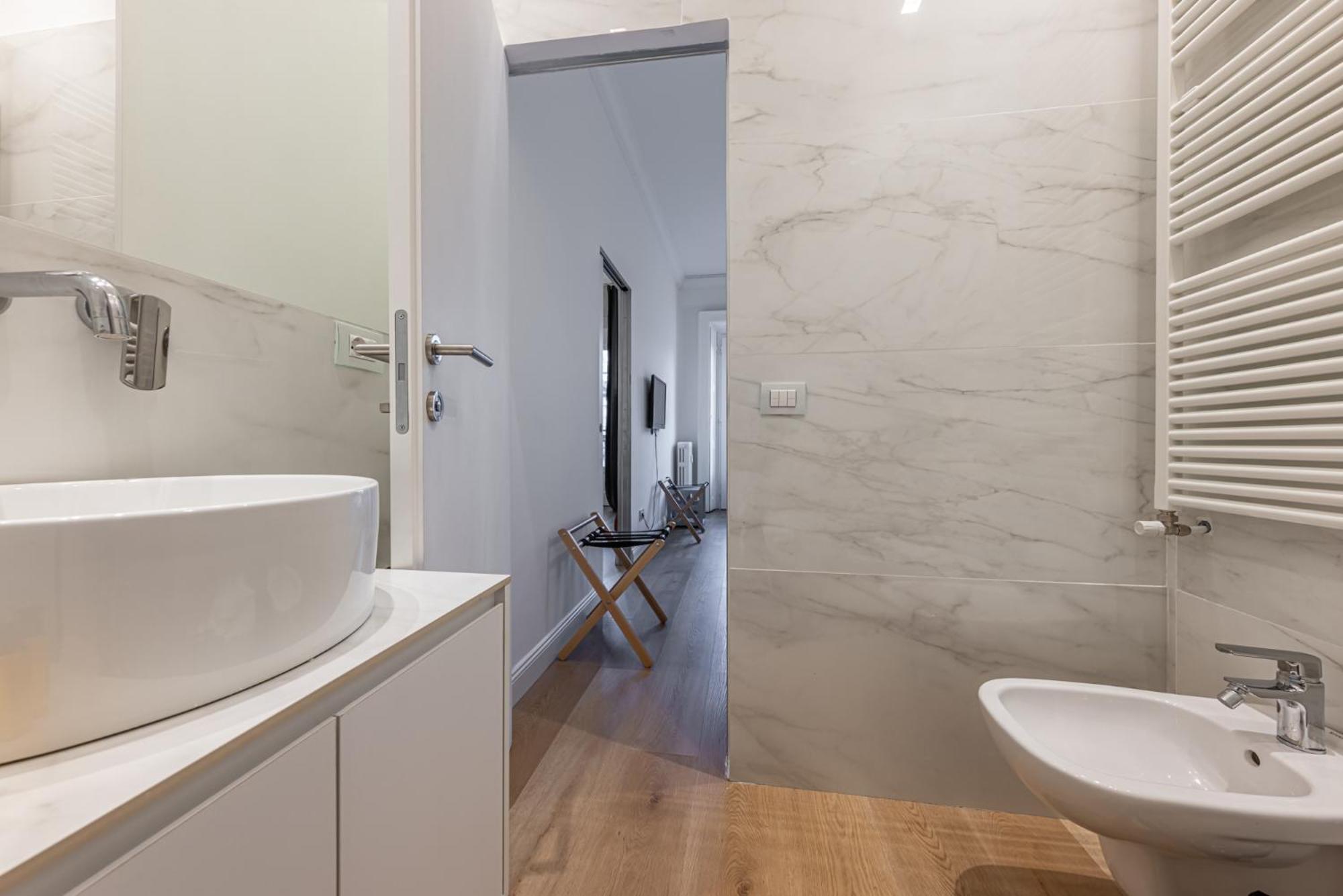 Sant'Andrea Charme Apartments มิลาน ภายนอก รูปภาพ