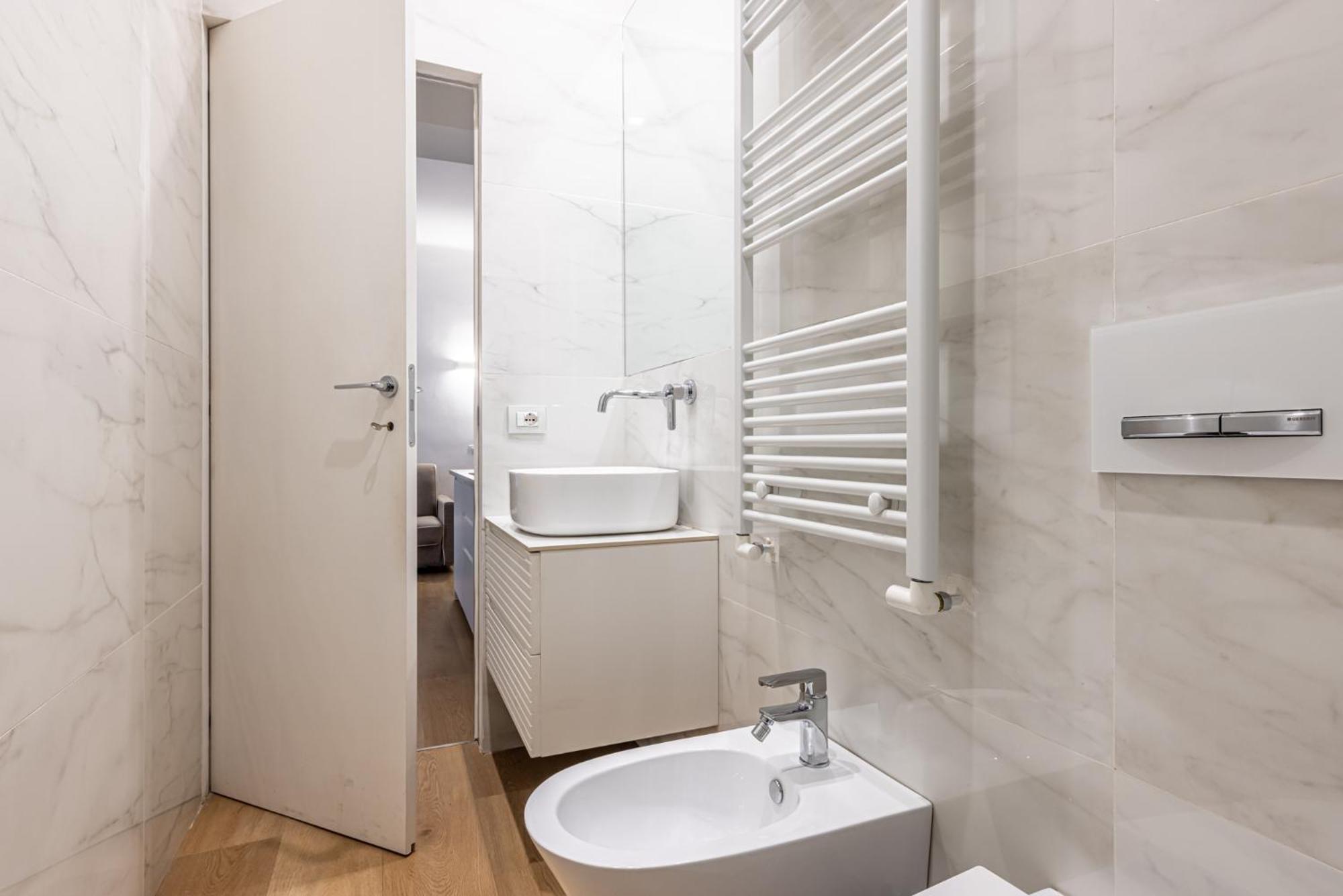 Sant'Andrea Charme Apartments มิลาน ภายนอก รูปภาพ
