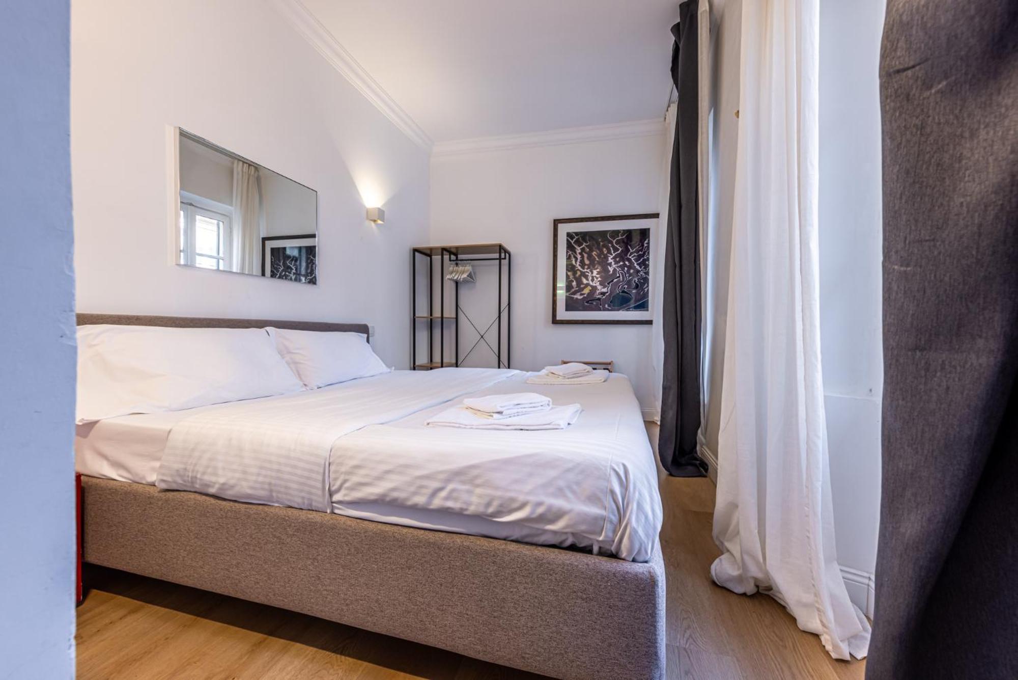 Sant'Andrea Charme Apartments มิลาน ภายนอก รูปภาพ