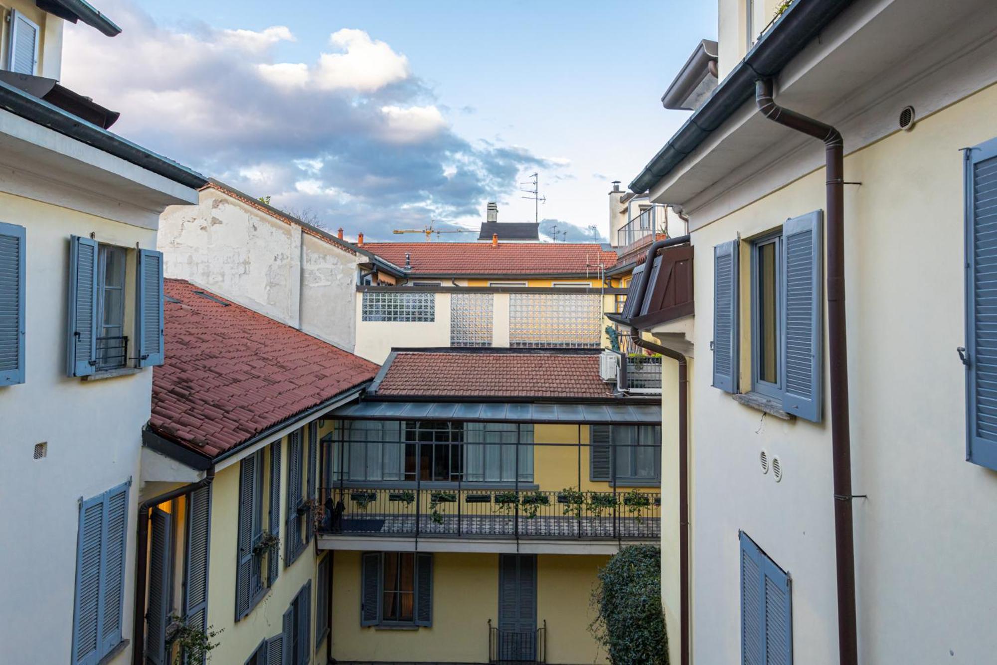 Sant'Andrea Charme Apartments มิลาน ภายนอก รูปภาพ